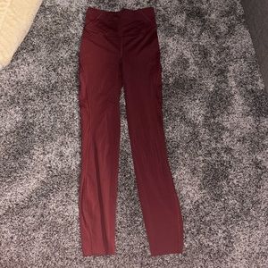 Maroon color Lulu leggings.